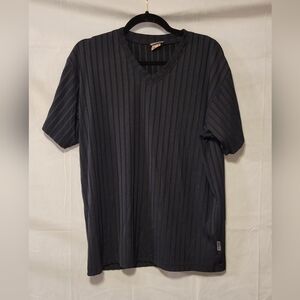 VENUE Men's V-Neck Short Sleeve Shirt